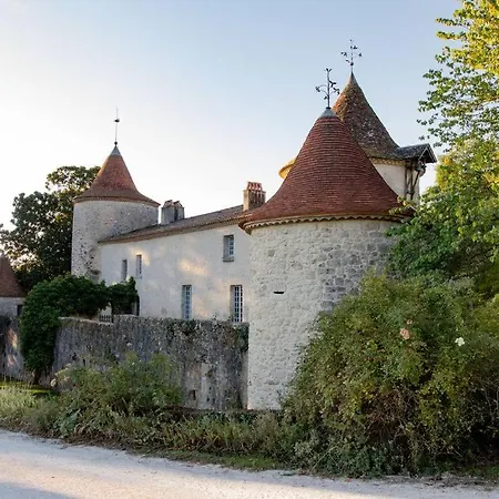 Location Chateau Couronneau Apartment Ligueux (Gironde)