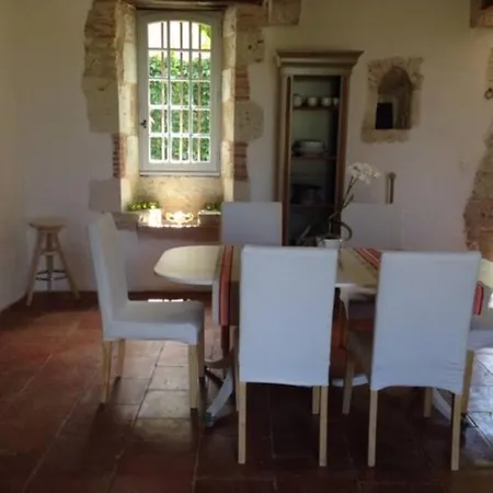 Location Chateau Couronneau Apartment Ligueux (Gironde)