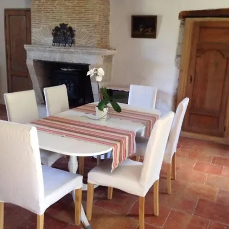 Apartment Location Chateau Couronneau Ligueux (Gironde)